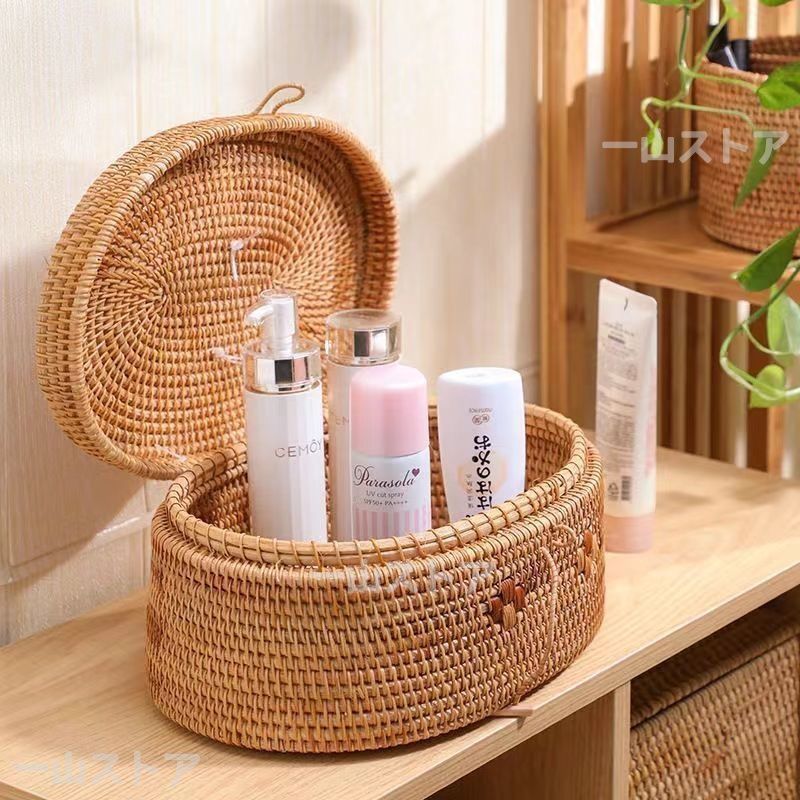 美品‼︎ 籐籠　オーバル型バスケット　ピクニック　インテリア小物入れ　レトロ 籐 小物入れ 年代物 美品‼︎ 籐籠 オーバル型バスケット ピクニック