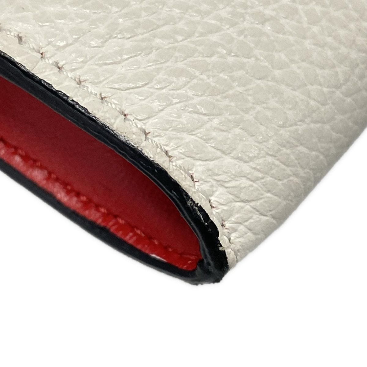 スタッズ レザー