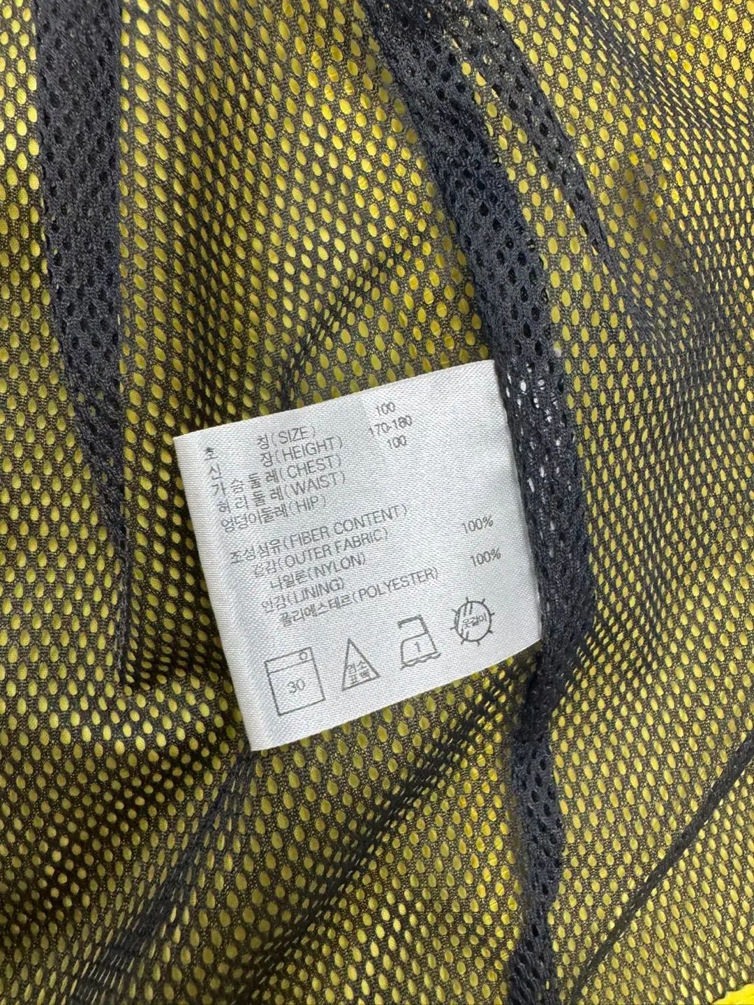 100
