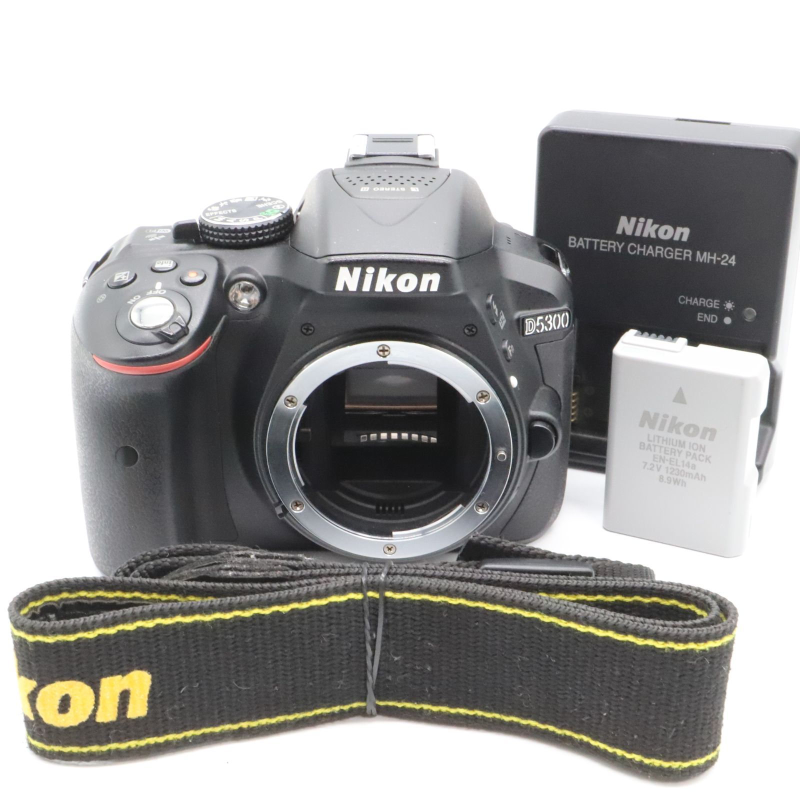 Nikon 【良品】デジタル一眼レフカメラ D5300 ブラック 2400万画素 3.2