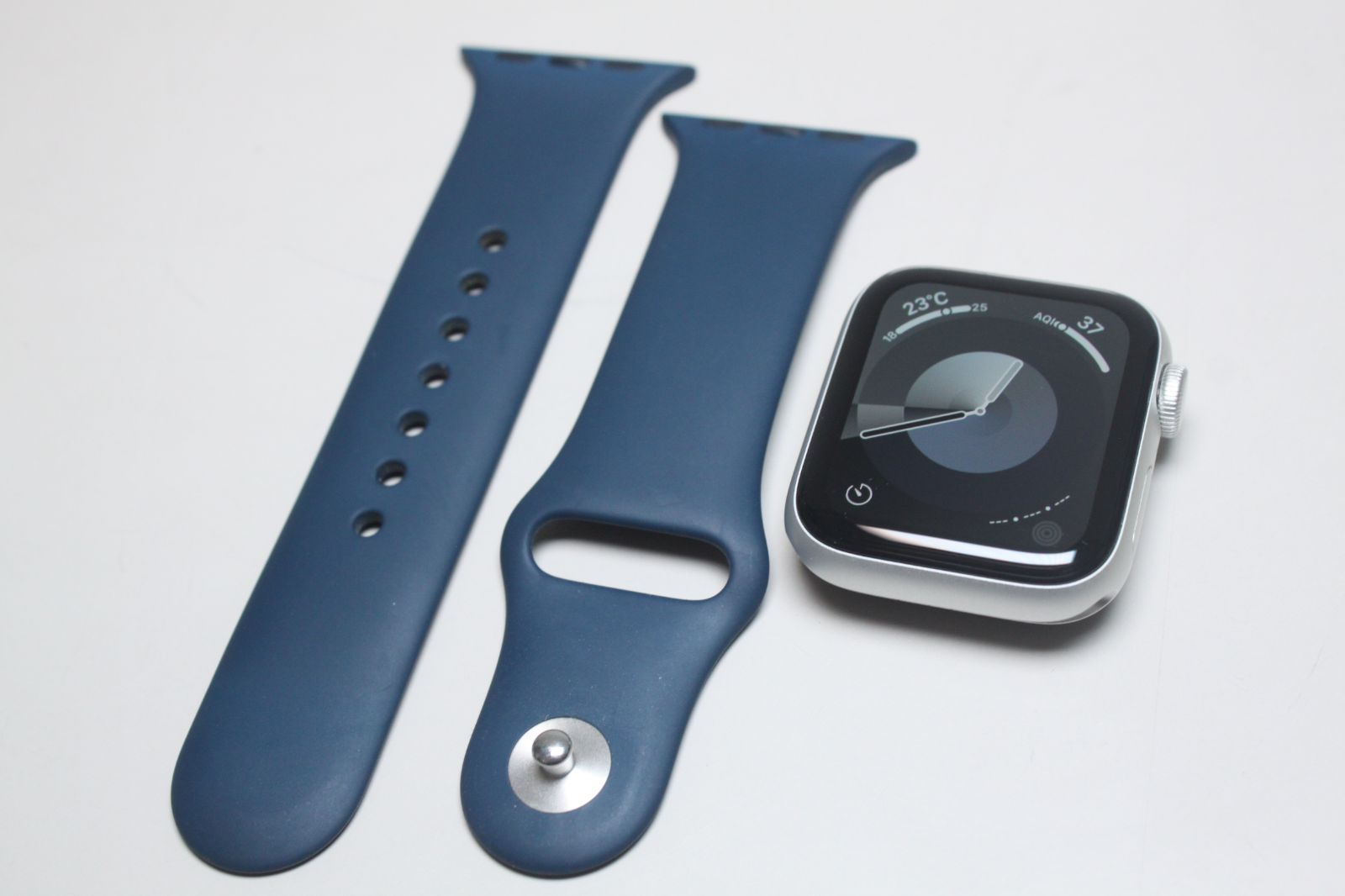 Apple Watch SE（第1世代）GPS/40mm/A2351〈MKNY3J/A〉⑤