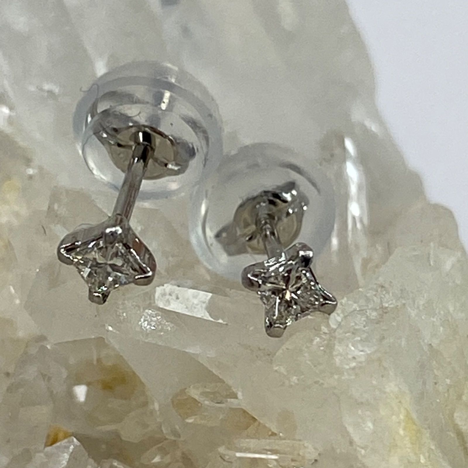 pt900 プラチナ 天然ダイヤモンド 0.08ct ピアス-