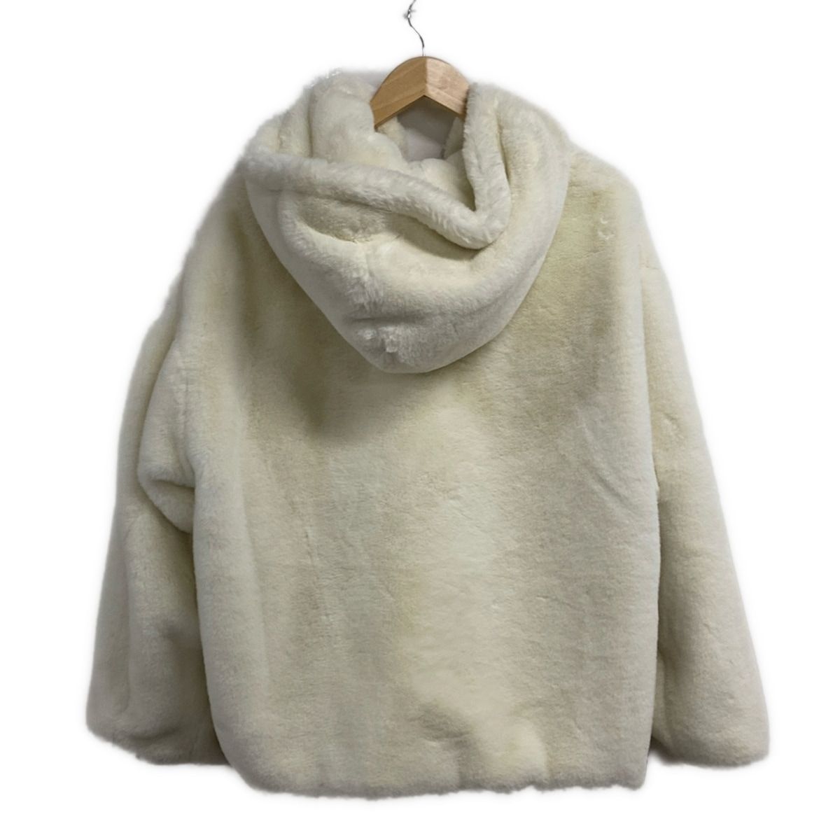 TATRAS - TATRAS(タトラス) ブルゾン サイズ04 XL レディース美品  YUMOLA(ユモラ) LTAT23A4906-L アイボリー 長袖/エコファー/冬 TATRAS(タトラス) ブルゾン サイズ04 XL レディース美品 YUMOLA