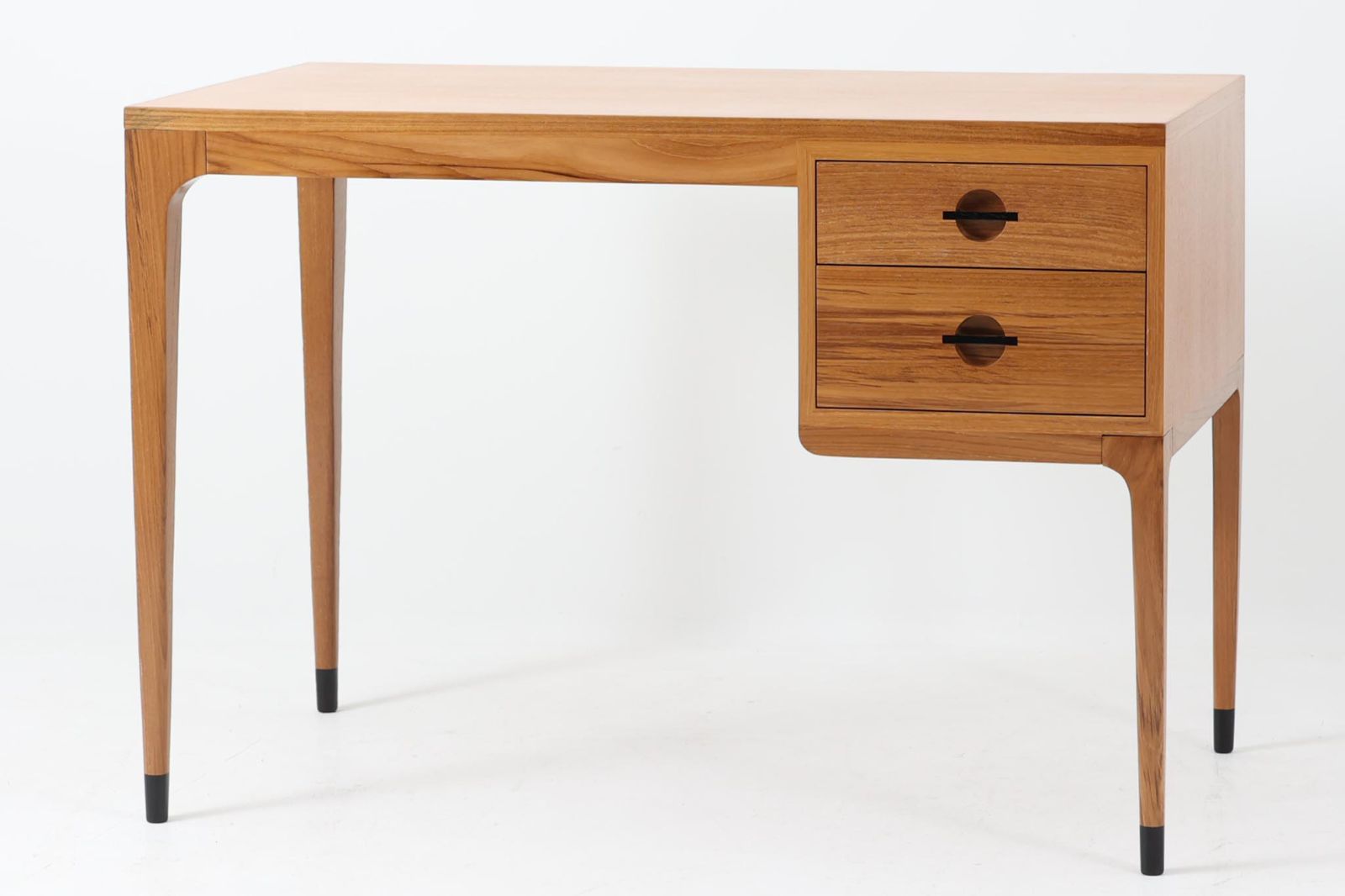 CHLOROSクロロス　Antelope Leg サイドテーブル CHLOROS クロロス Antelope Leg センターテーブル 150cm