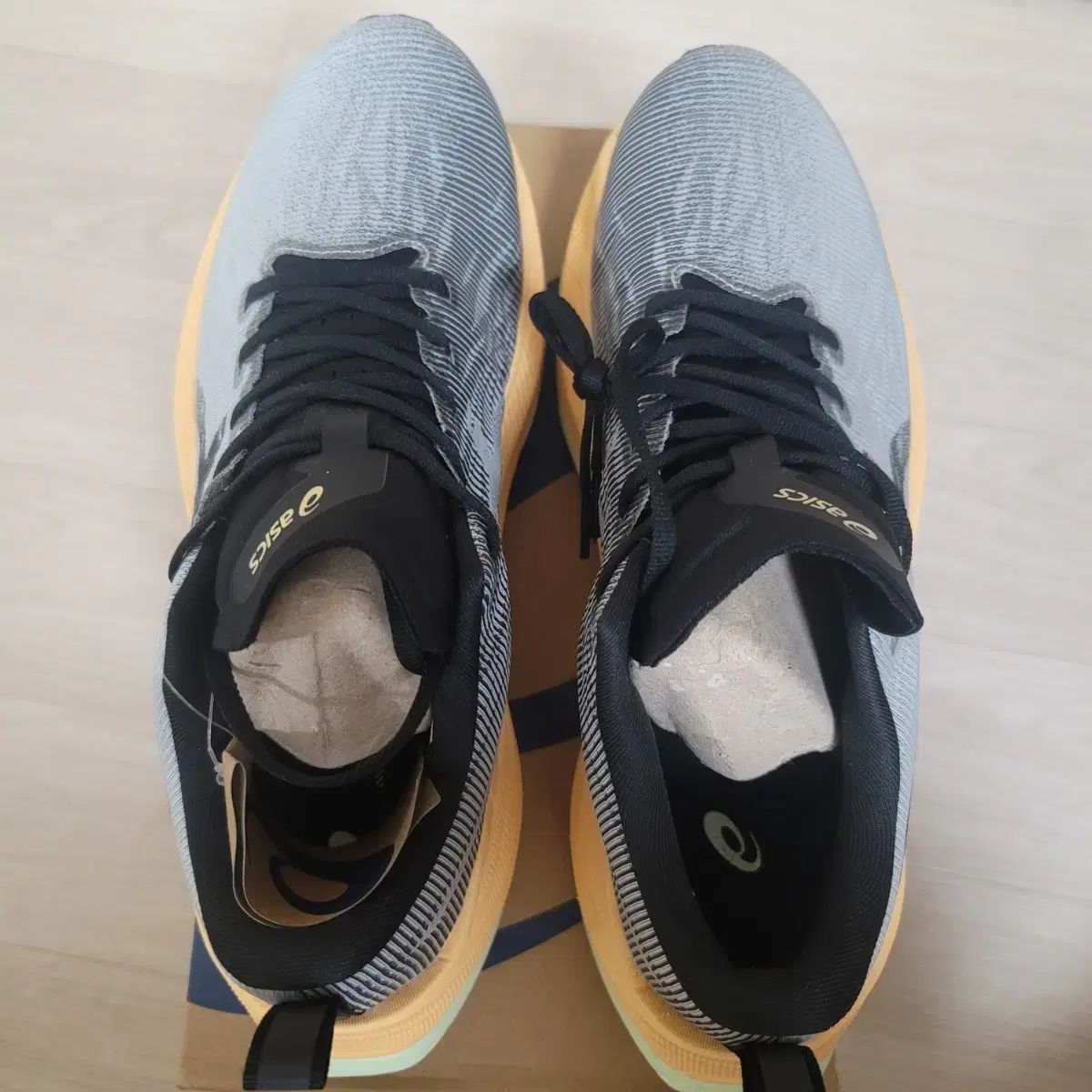 激安大特集！ Asics アシックス スーパーブラスト ランニングシューズ 275mm パーティー