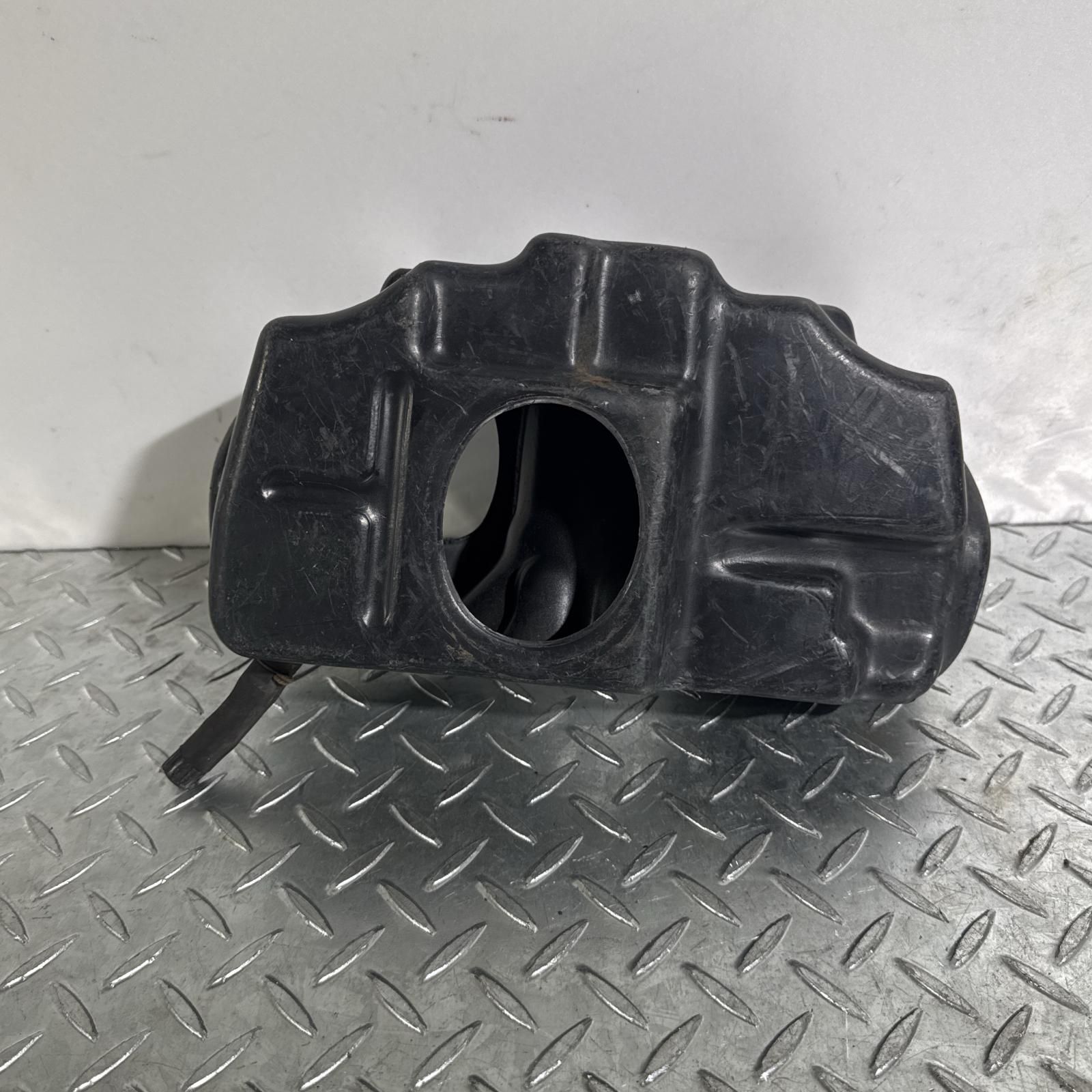 HONDA CBX400F エアクリーナーボックス ホンダ [M-250401-36] HONDA CBX400F エアクリーナーボックス ホンダ - メルカリ