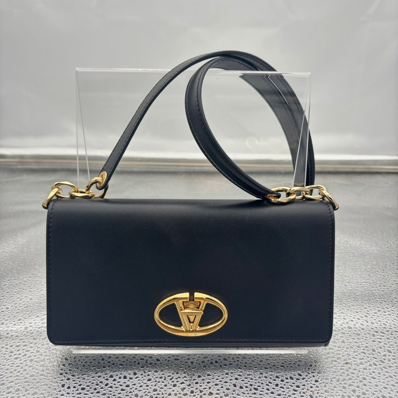VALENTINO Vロゴ ボールドエディション ブラック ゴールド VALENTINO ヴァレンティノ Vロゴ ボールドエディション ブラック