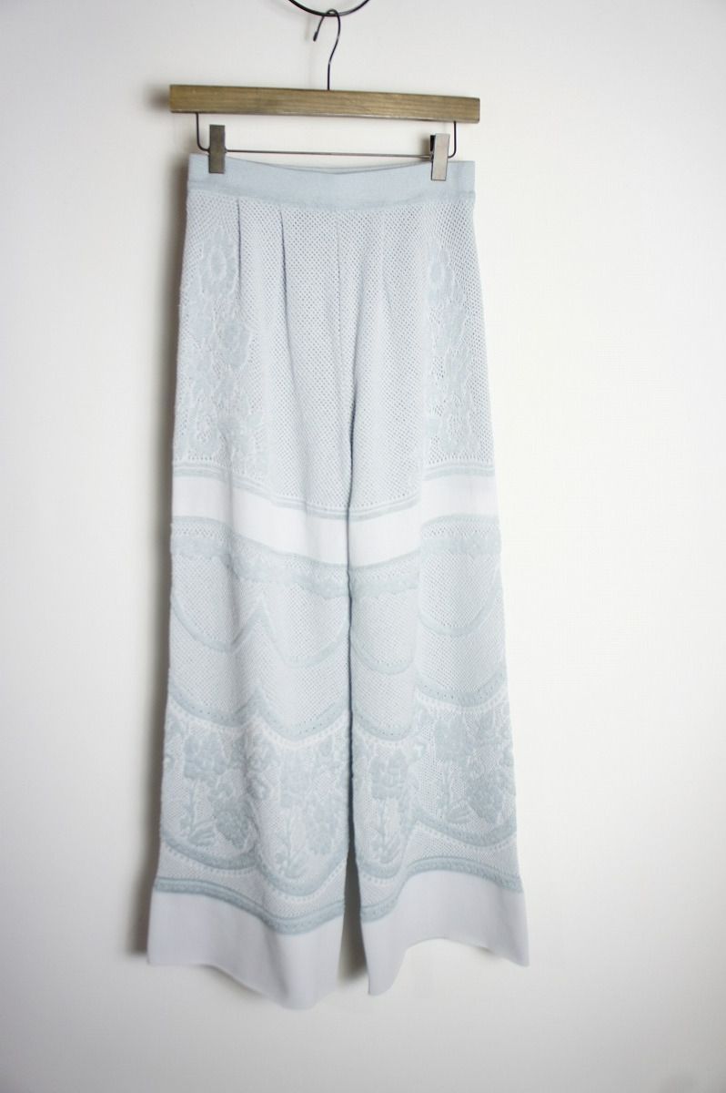 LOHEN ウエストマークナローワンピース とジレのセット。(ホワイト) ラリューン La lune ホルターネックワンピース （ホワイト