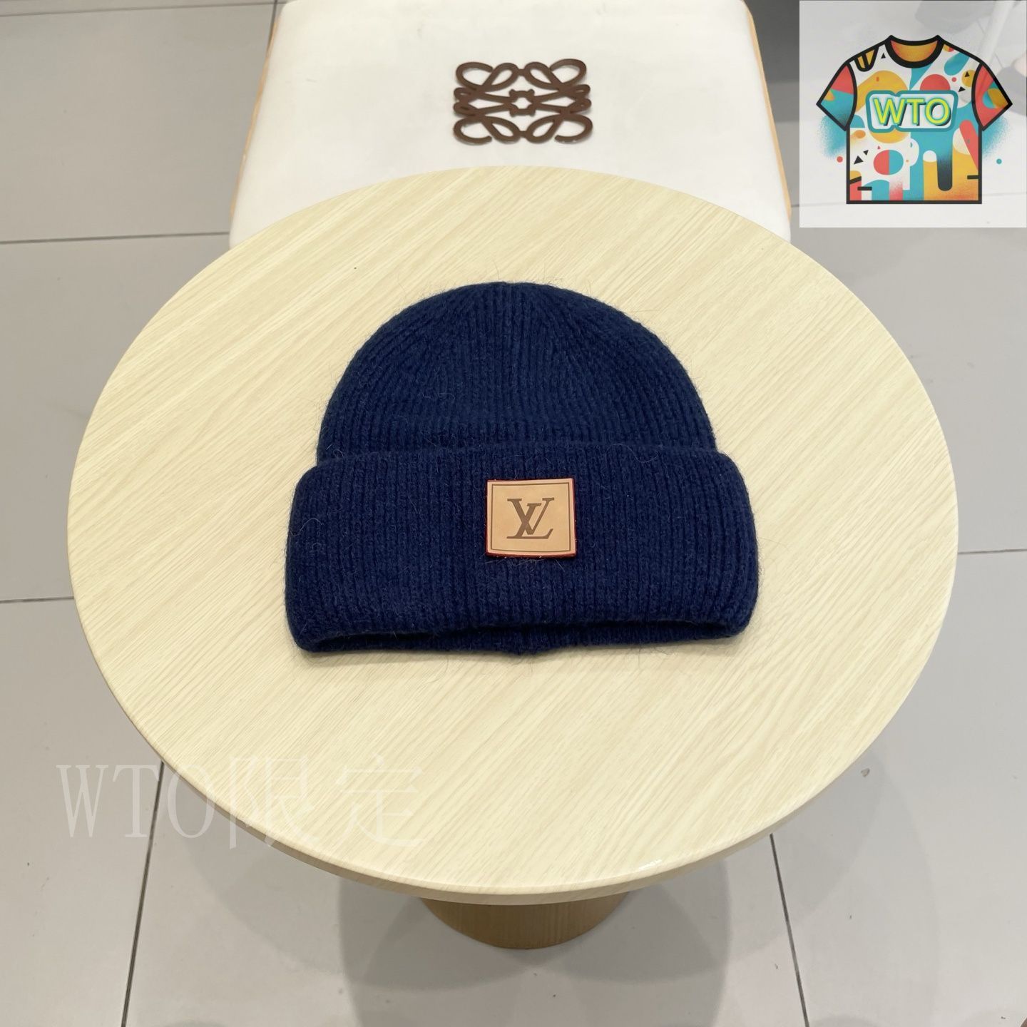 Louis Vuitton ニット帽 2色セット Louis Vuitton ニット帽 2色セット - メルカリ