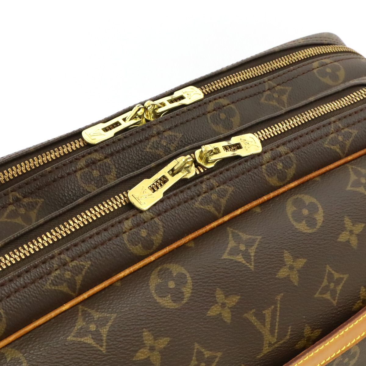 LOUIS VUITTON ルイ ヴィトン モノグラム リポーター37 リポーターGM 