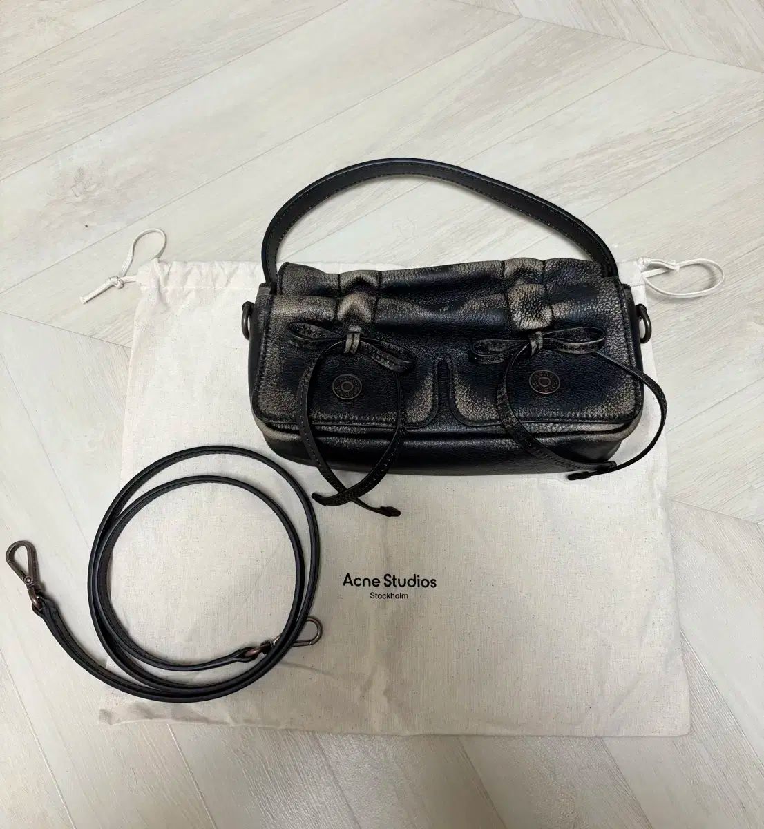 アクネストゥディオズ