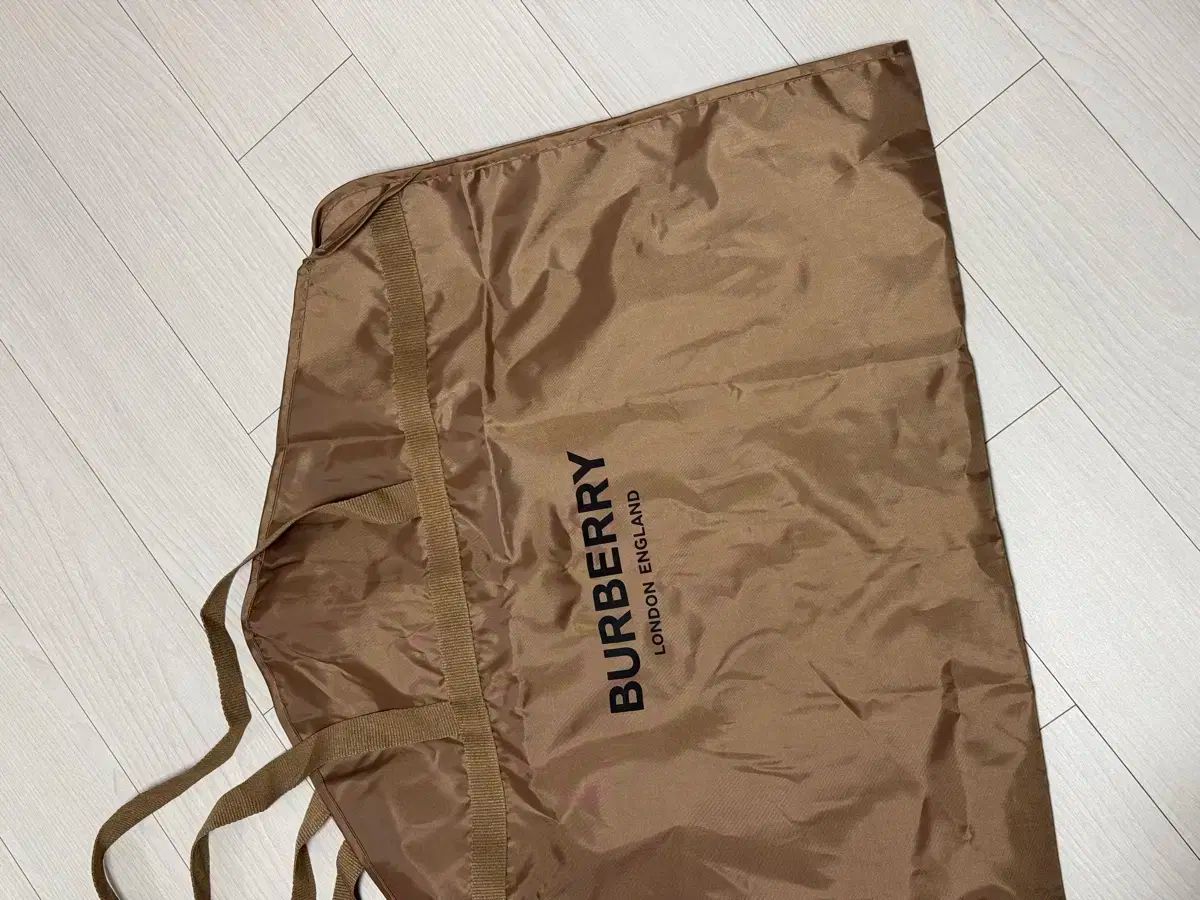 リバーシブル ダウンベスト
