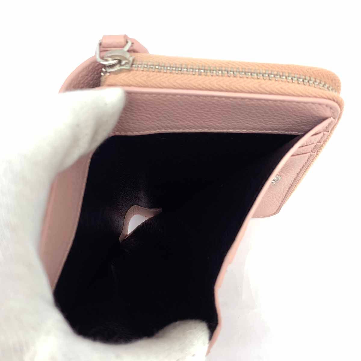 ピンクベージュ レザー