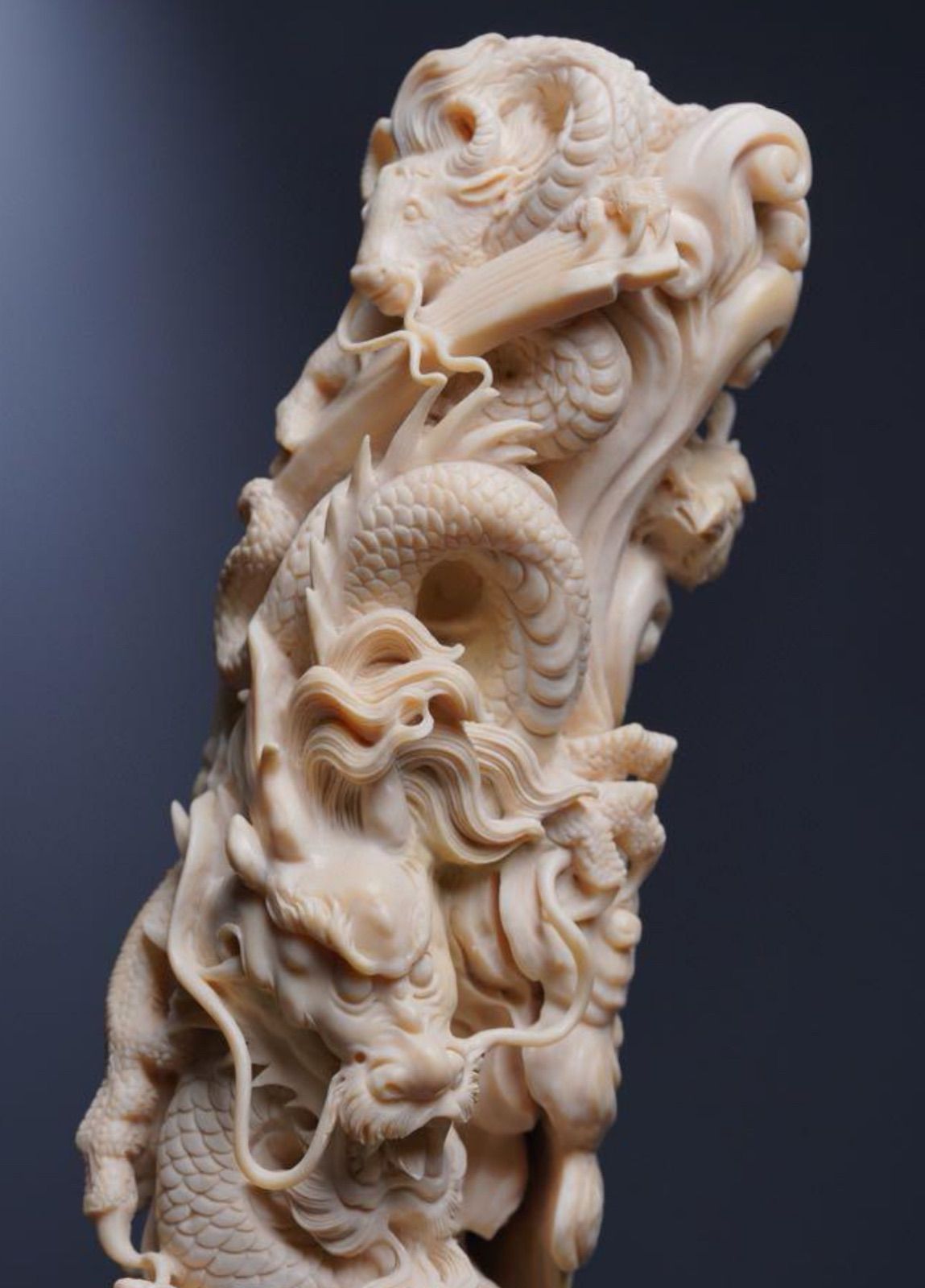 天然マンモス牙美しい手作り彫刻竜生九子 置物 - メルカリ