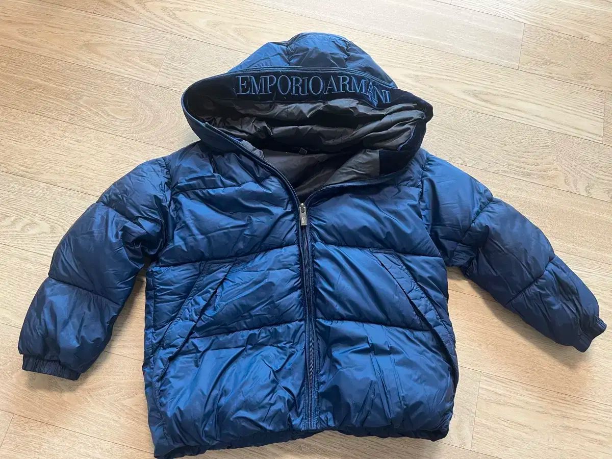 【雷市場（ポンジャン）商品韓国直送】 EMPORIO ARMANI(エンポリオアルマーニ) ARMANI(アルマーニ) ジュニア ダウン ( 6a )