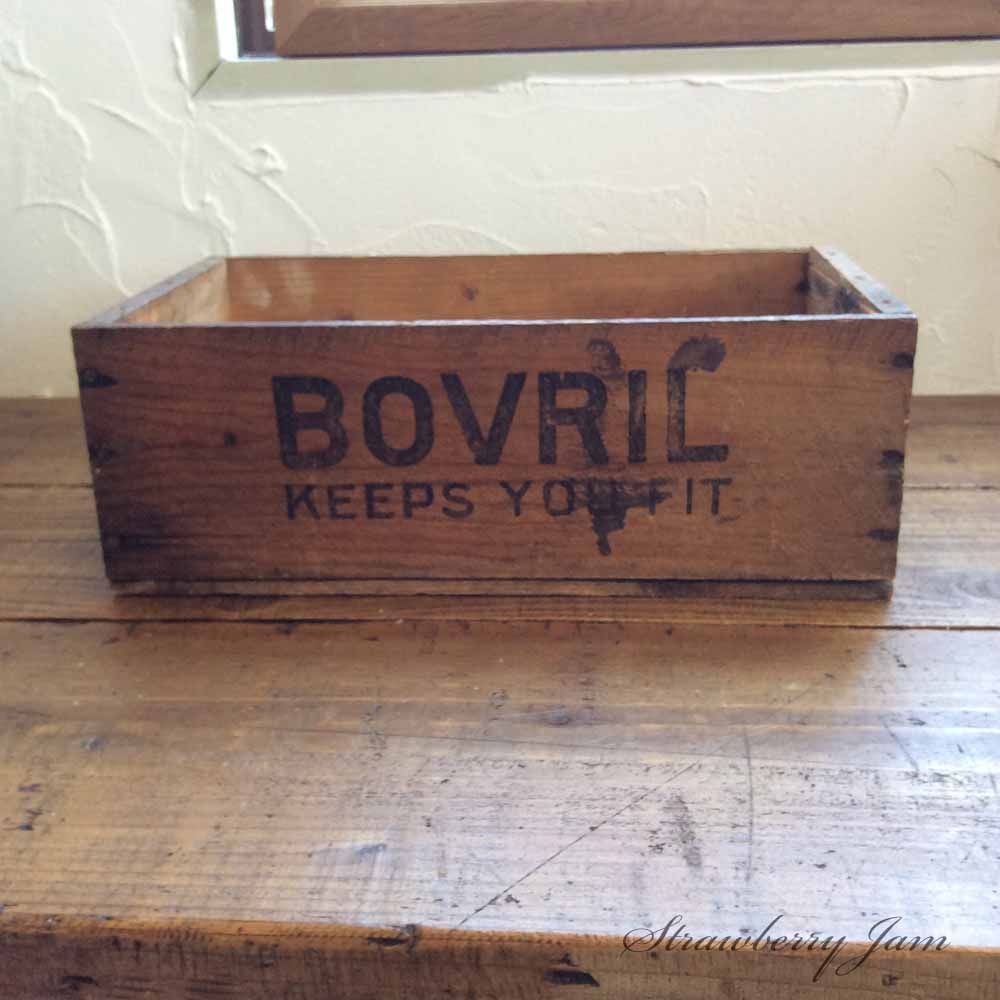 木箱 BOVRIL