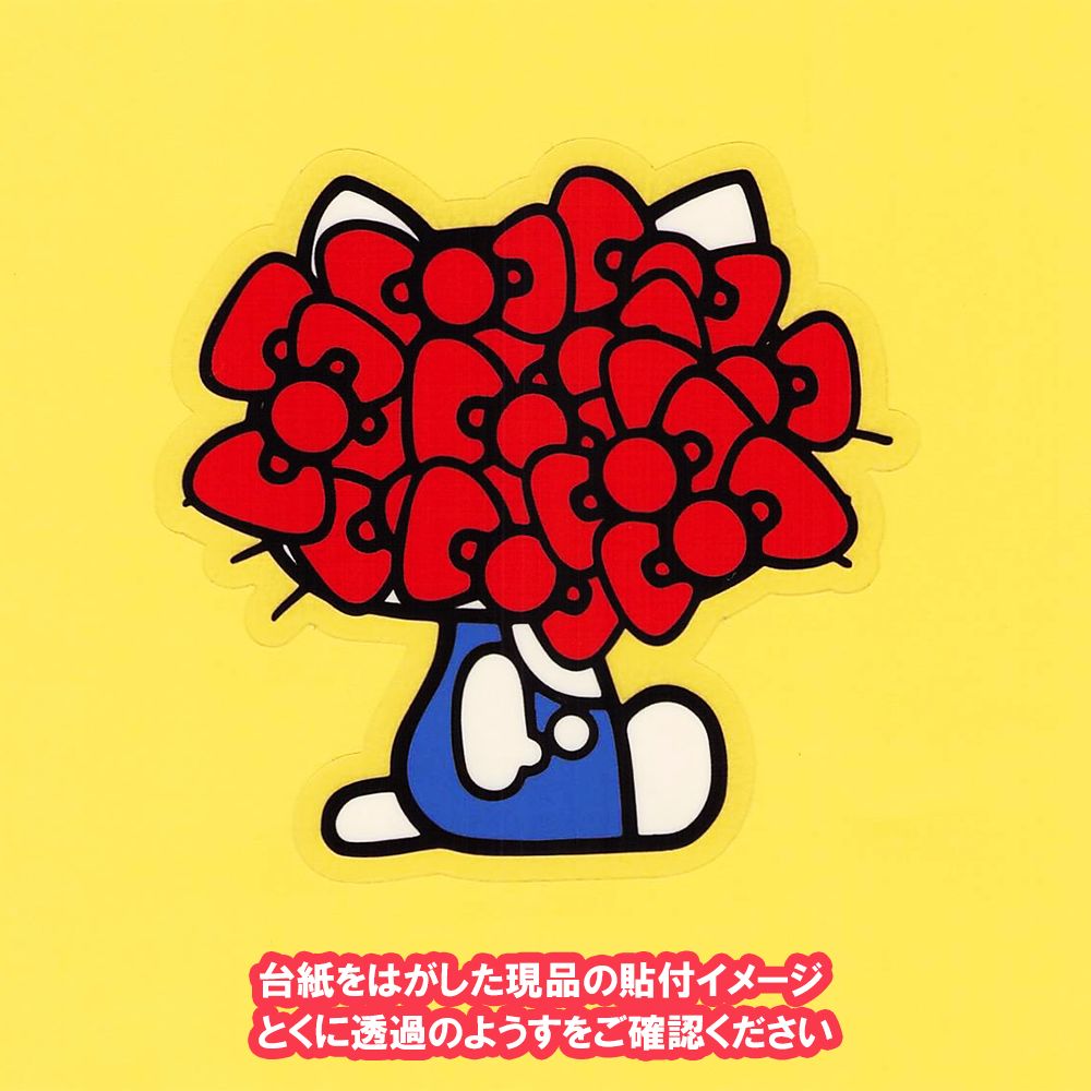 UNDERCOVER × HELLO KITTY GILAPPLE フィギュア アンダーカバー×ハローキティ 、「ギラップル」を持って登場