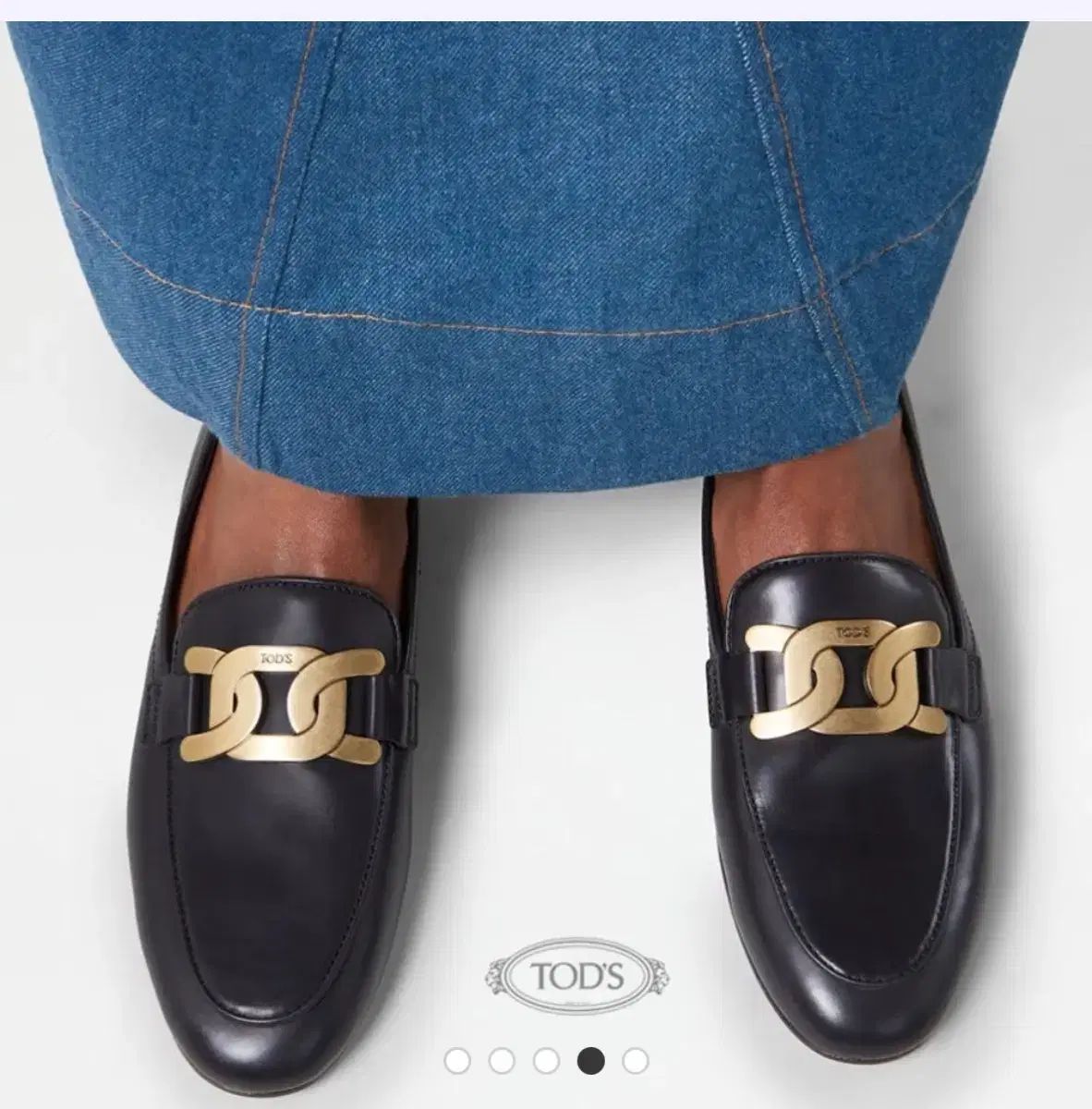 TOD'S トッズ ケイト メタルロゴ ローファー ブラック