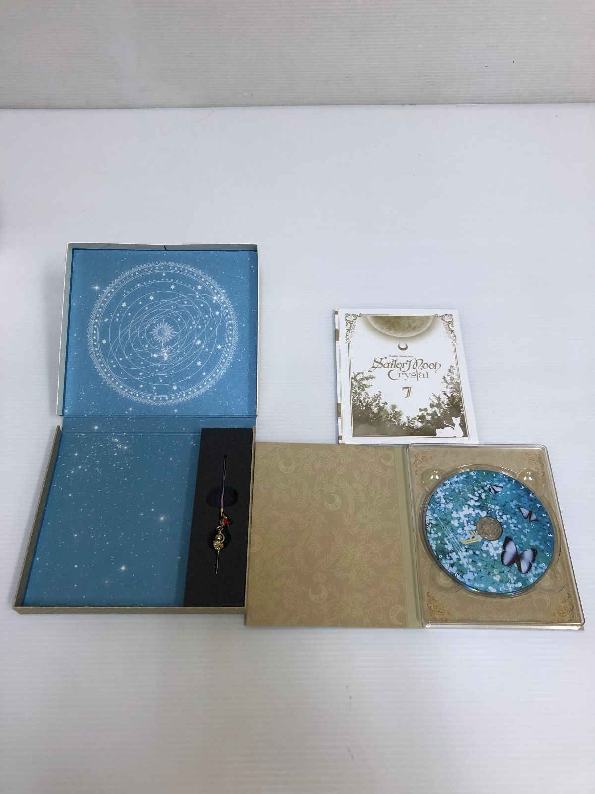 △【Blu-ray】美少女戦士セーラームーンCrystal 初回全13巻セット 中古 