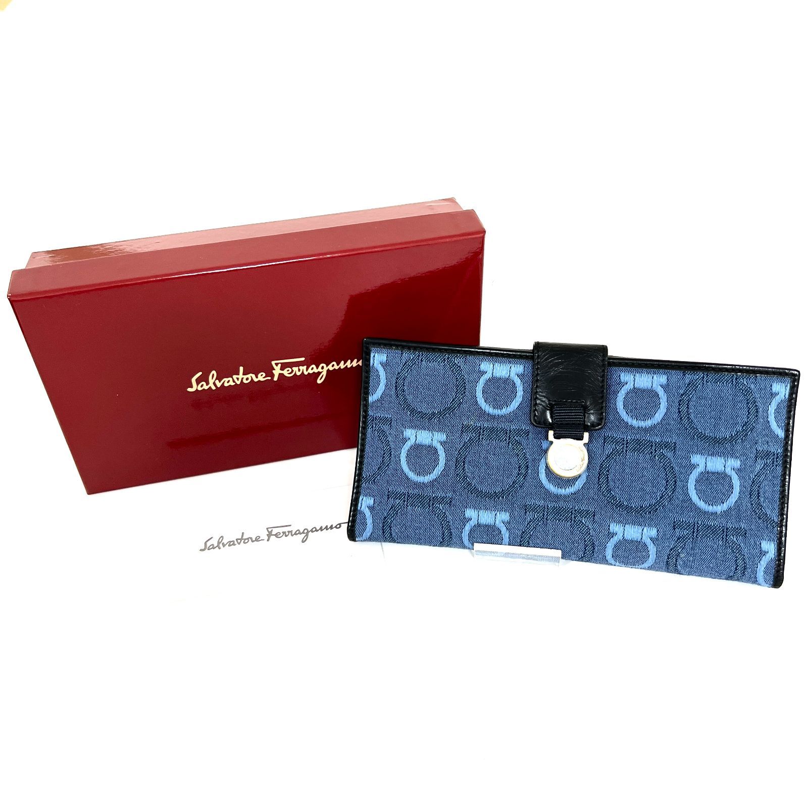レディース ✨新品未使用✨ Salvatore Ferragamo 長財布 ガンチーニ