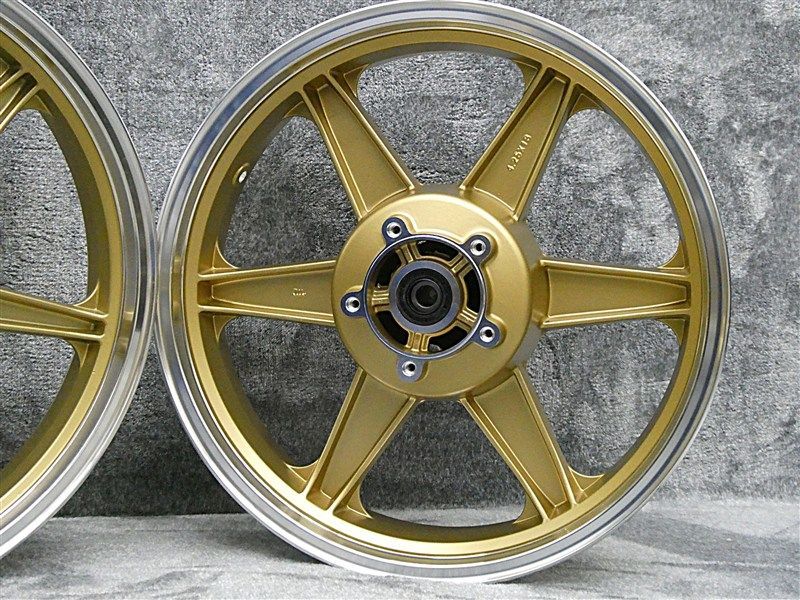 インチアップゼファー750へっぽこ社長