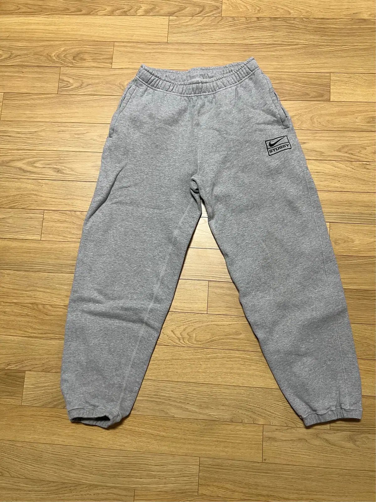ストゥーシーナイキコラボ Stussy セットアップナイキ Nike STUSSY