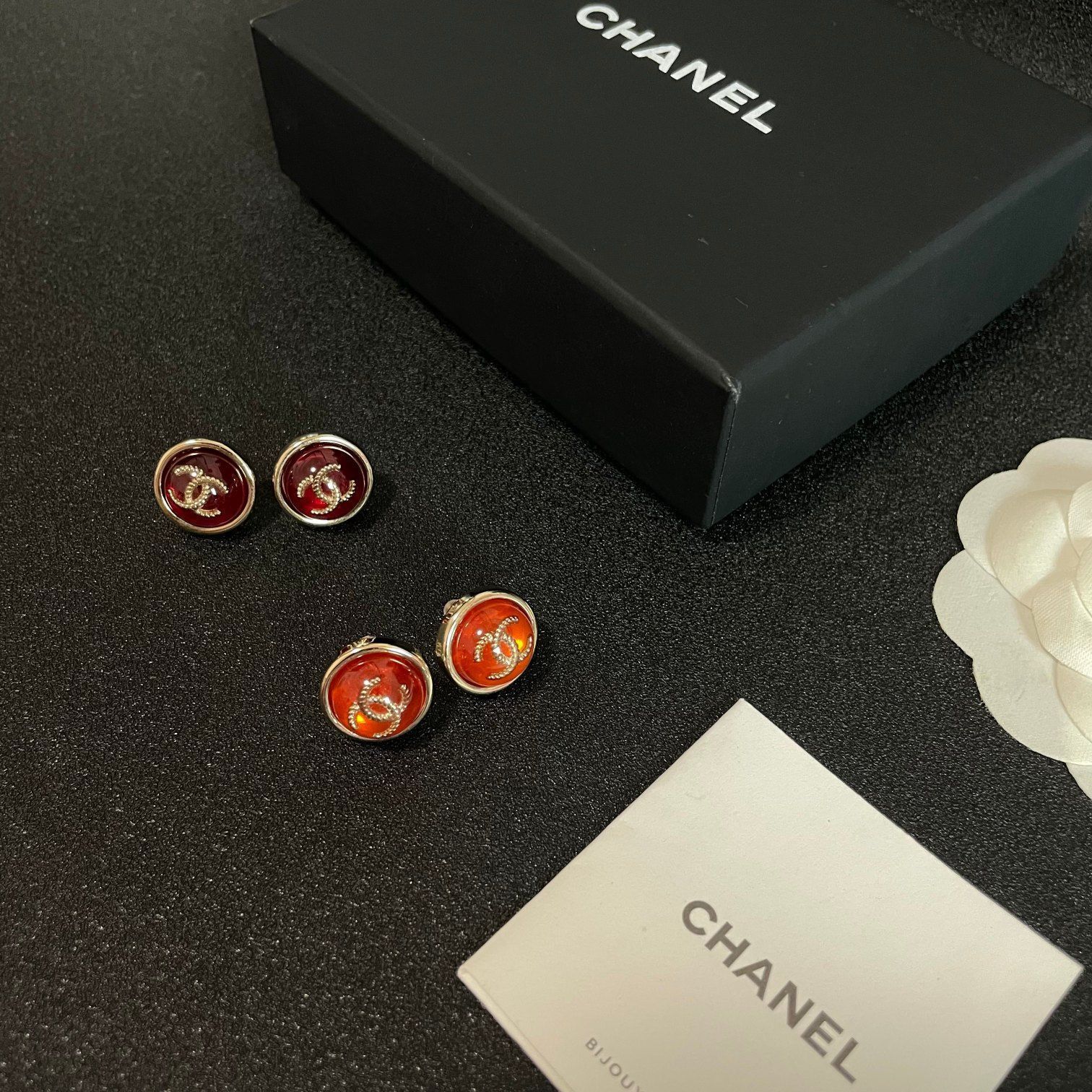 CHANEL ヴィンテージ　イヤリング 今日特価】Chanel ヴィンテージ イヤリング 送料無料 限定在庫