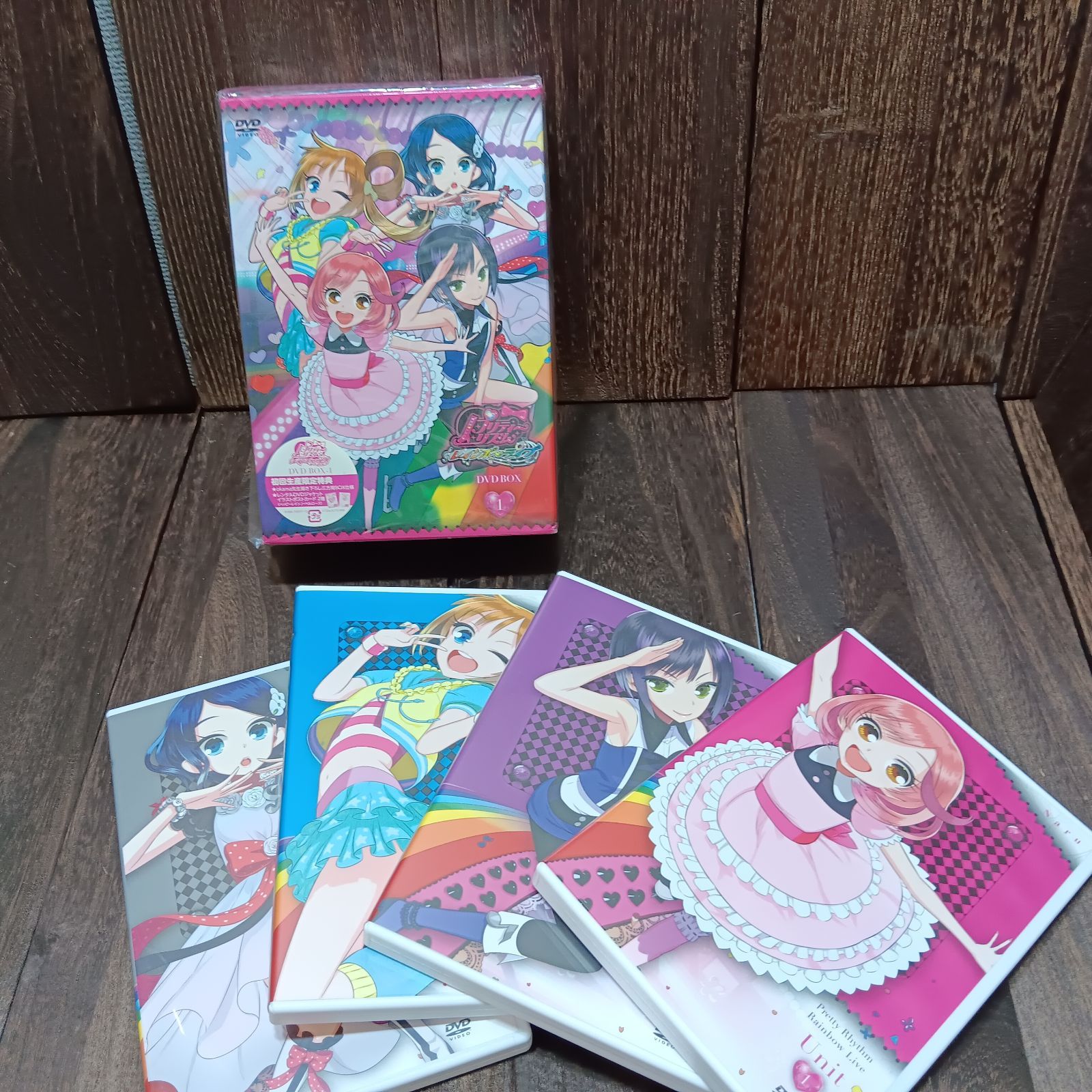 プリティーリズム・レインボーライブ DVD BOXセット Amazon.co.jp: プリティーリズム・レインボーライブ DVD BOX-1