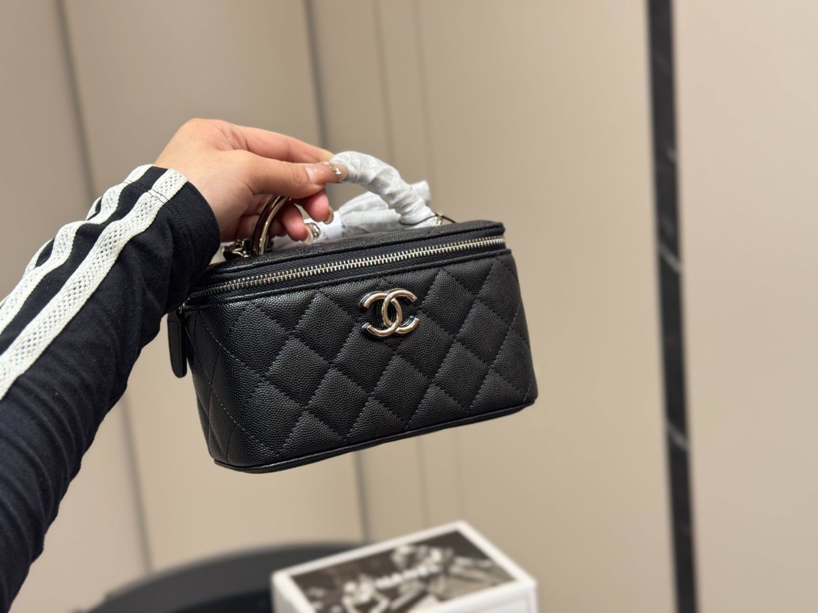 今日特価】Chanel ボックスバッグ / 化粧ケース～最高の