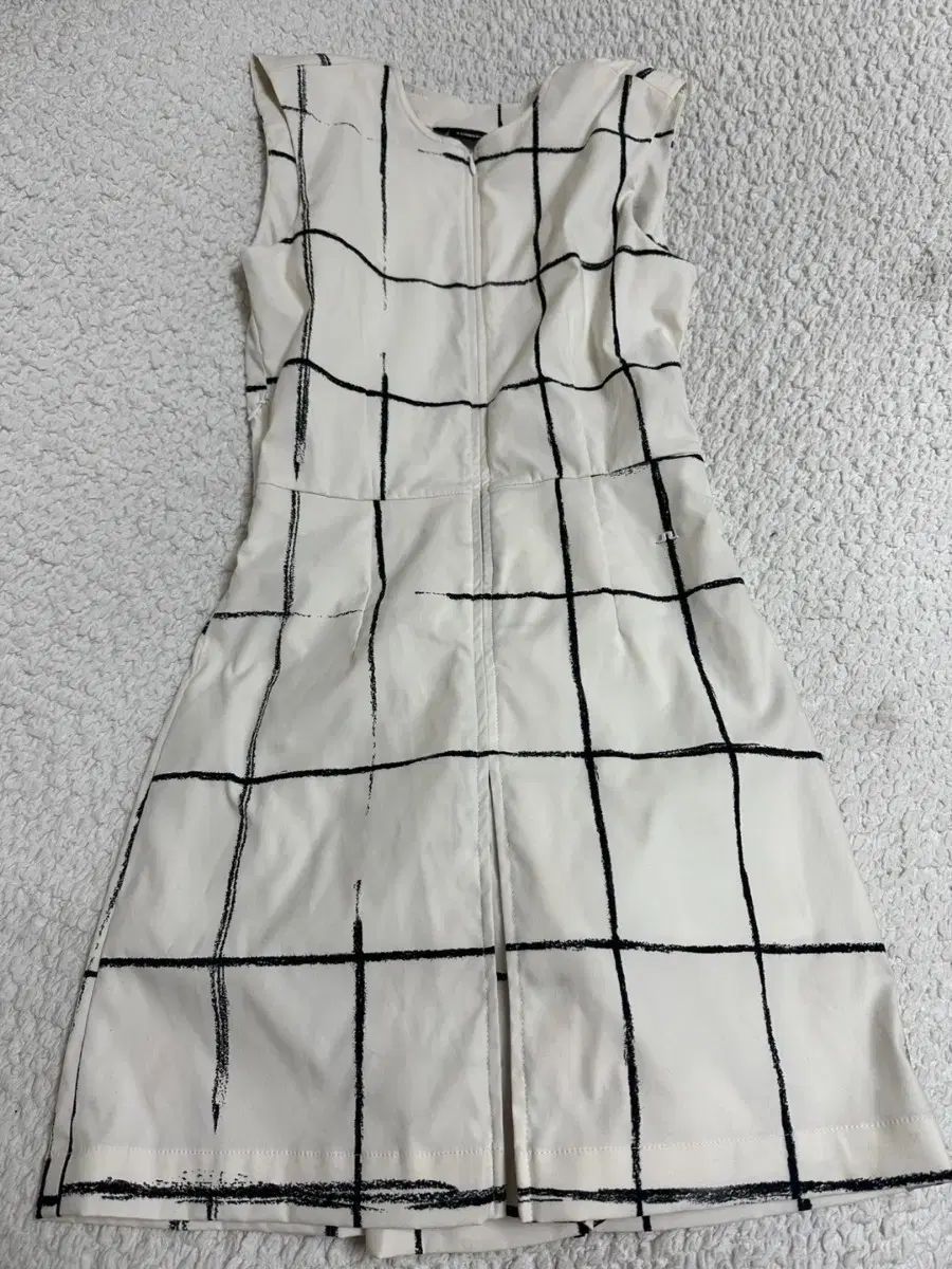 J.LINDEBERG J.リンドバーグ ゴルフウェア CHECK チェック パータン パターン ノースリーブ オールインワン XS