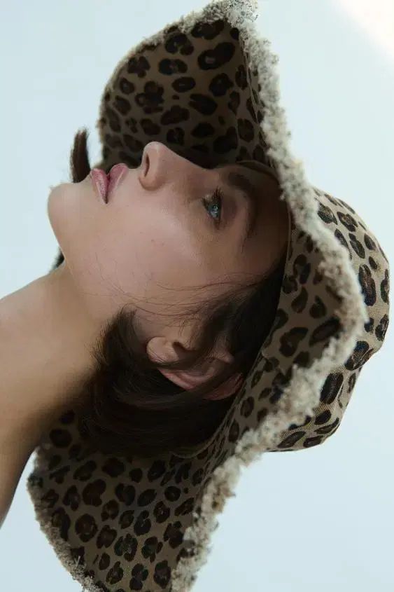 【雷市場（ポンジャン）商品韓国直送】 ZARA(ザラ) 動物 プリント バケットハット