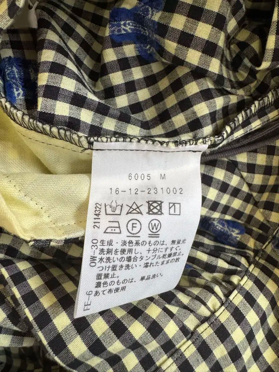 ギンガムチェック ボタン