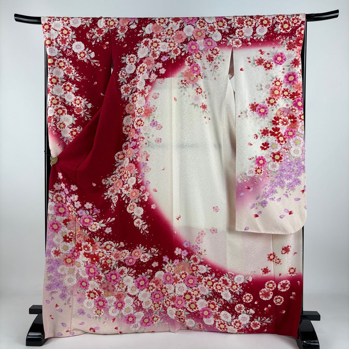振袖 身丈171.5cm 裄丈67cm M 袷 手鞠 桜 銀通し 刺繍 赤 正絹