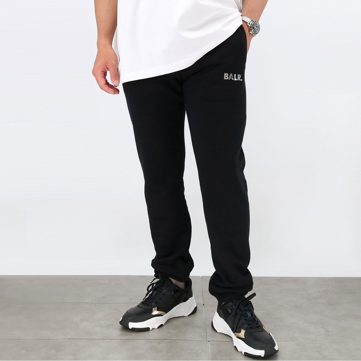 BALR. ボーラー B1411.1059 メンズスウェットパンツ Regular Satin Football Sweatpants ジョガーパンツ  ウエストゴム メタルロゴ Jet Black メンズ 大きいサイズ有 裏起毛 ロゴ ユニセックス ブランド - メルカリ