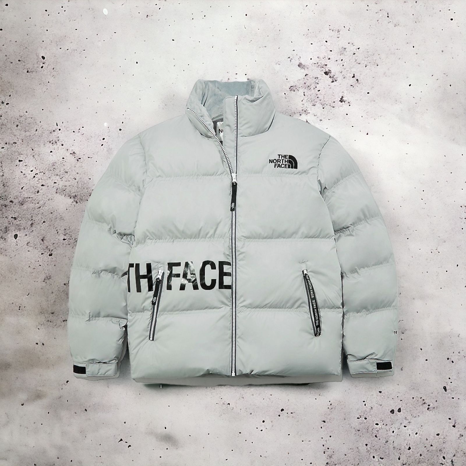 こちらLサイズとなりますのでTHE NORTH FACE ホワイトレーベル アルカンティージャケット