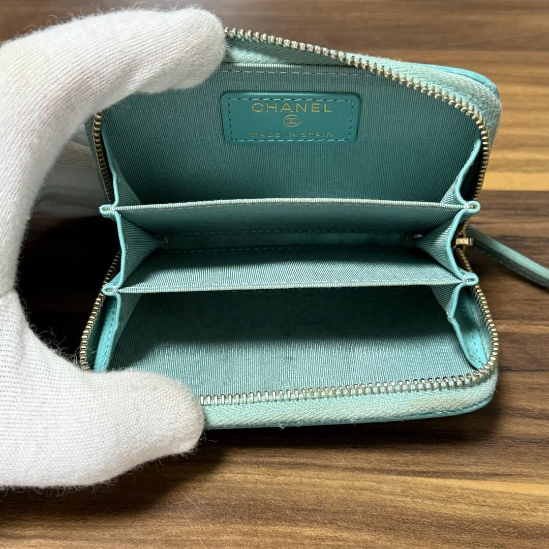 ⭐️美品 シール カードあり⭐️CHANEL 19 コインケース ミニ ⭐️美品 シール カードあり⭐️CHANEL 19 コインケース ミニ
