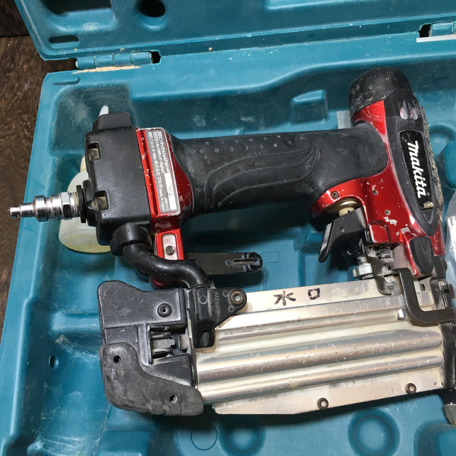 ΦΦMAKITA マキタ エアツール ピンタッカー ケース付 AF501HP