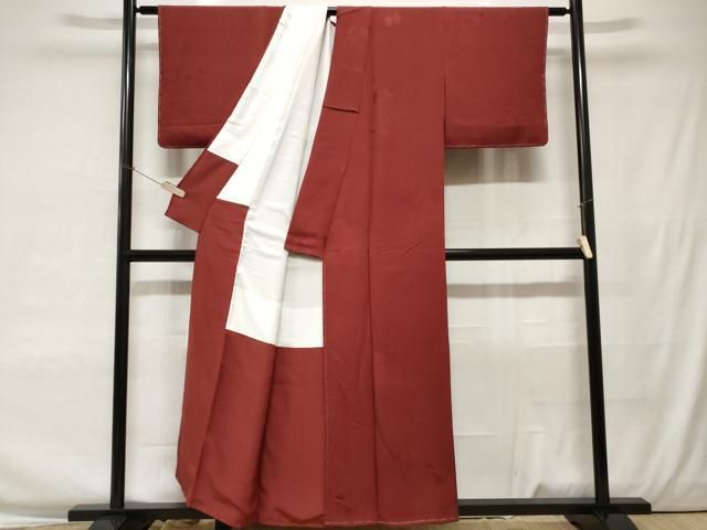 平和屋着物○上質な色無地 紋意匠 甚三紅色 正絹 逸品 未