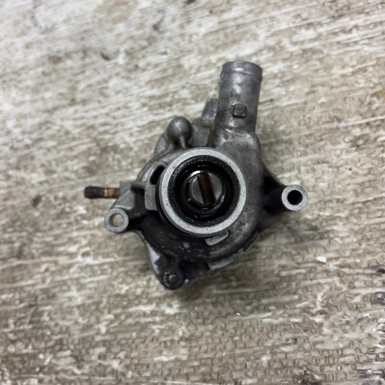 ウォーターポンプ