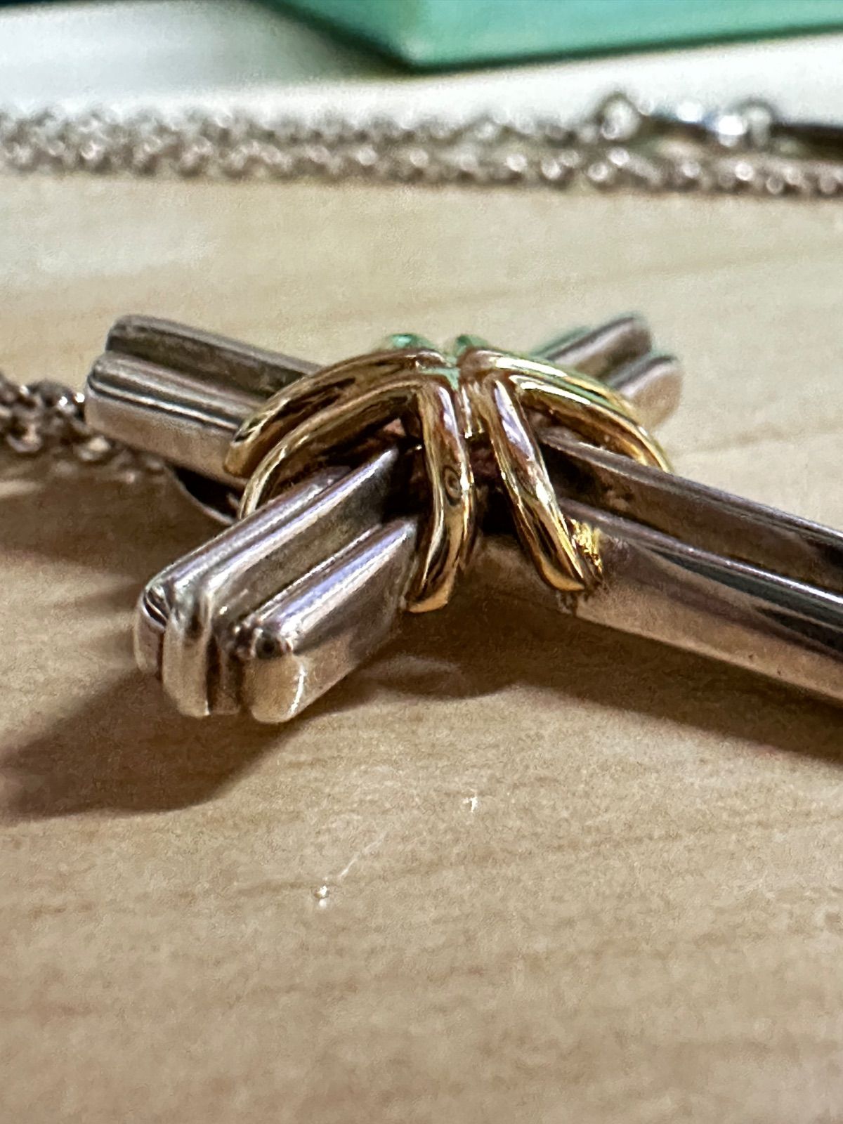 TIFFANY&Co.ティファニー シグネチャークロス ネックレス SV&18金 