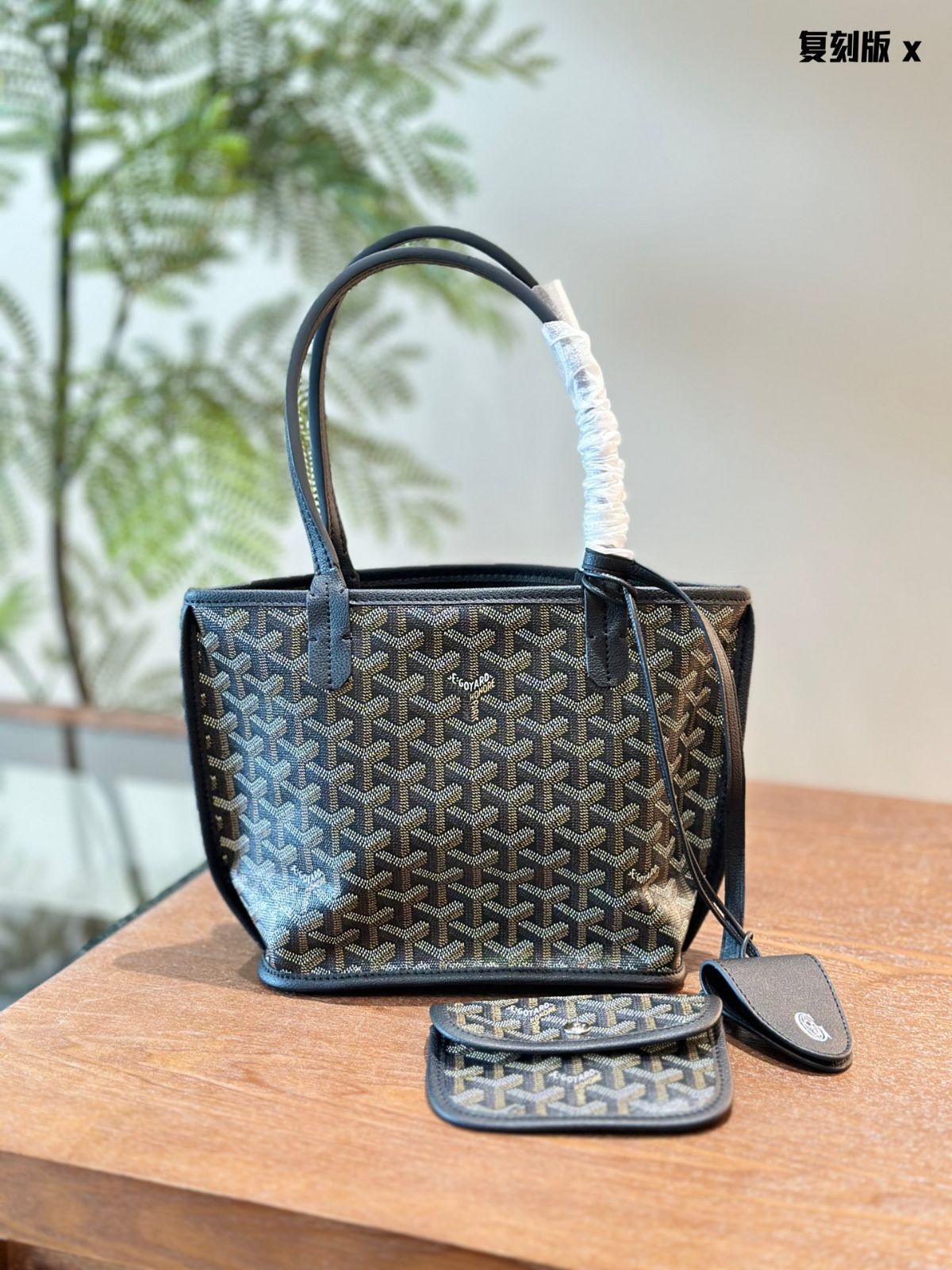 ✨Goyard トートバッグ ブラック/マルチカラー ポーチ付き~* 今日特価】Goyard Mini Tote マルチカラー トートバッグ-WTO輸入