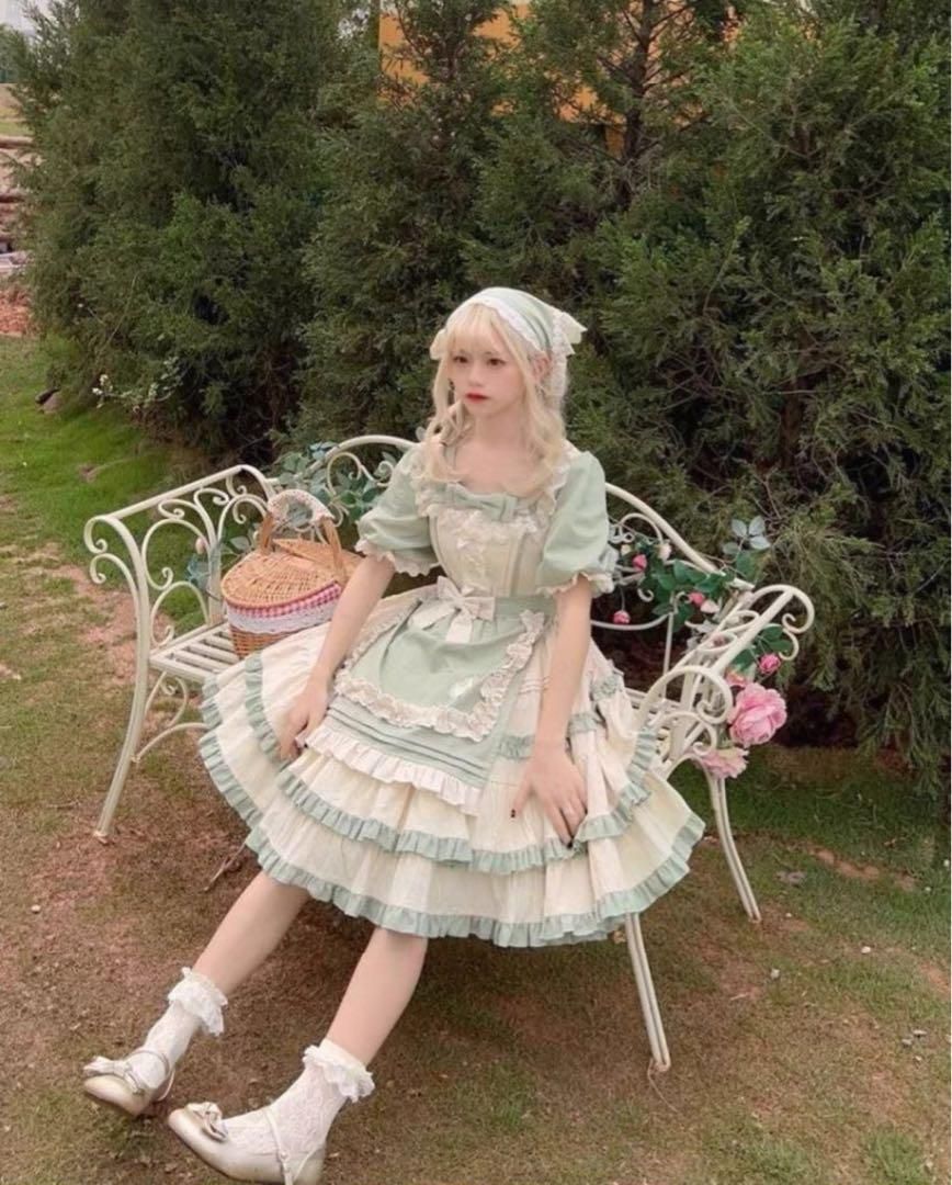 ロリータエプロン付きワンピース