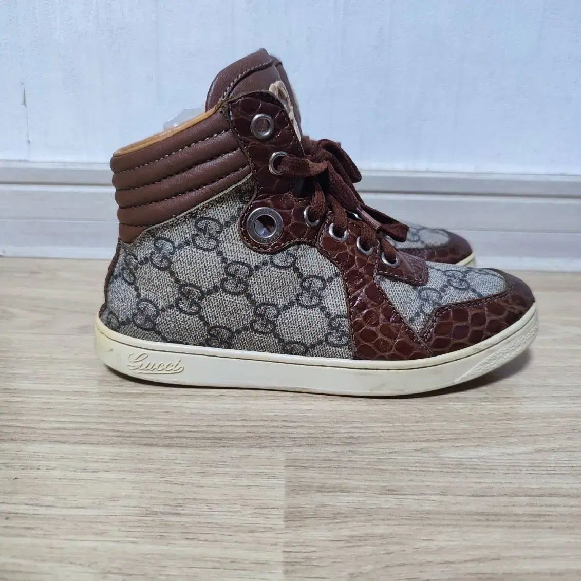 グッチキッズ GG パターン 茶色 ハイトップ スニーカー 190
