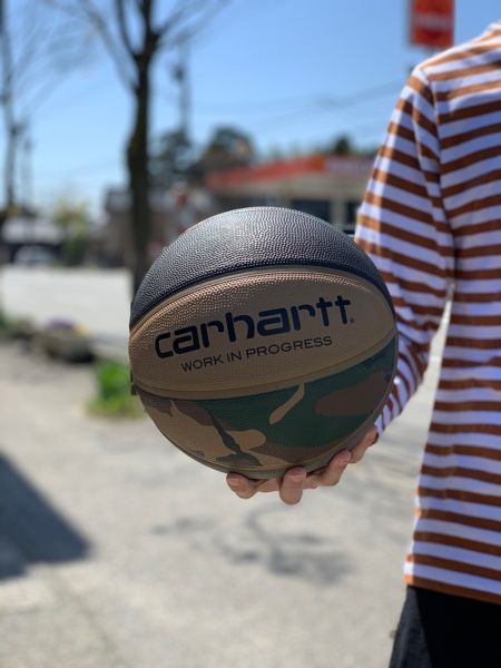 SPALDING X CARHARTT バスケットボール ○新品○限定○レア！ - メルカリ