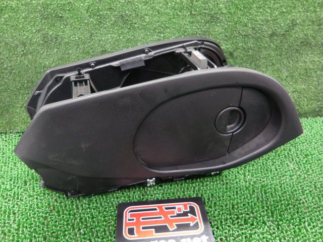 4FQ6517 KFT2 トヨタ プリウス ZVW30 後期型 S センターコンソールリッド