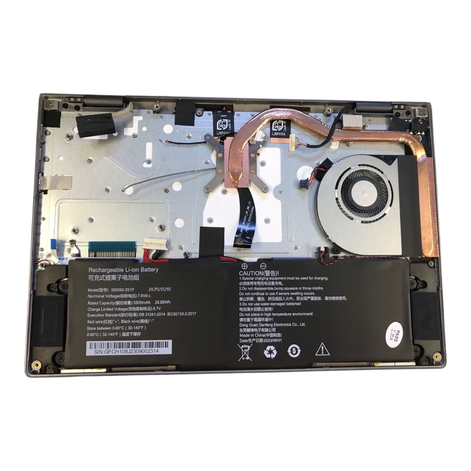 CHUWI AeroBook　動作品　ジャンク扱い CHUWI AeroBook 動作品 ジャンク扱い CHUWI AeroBook 動作品