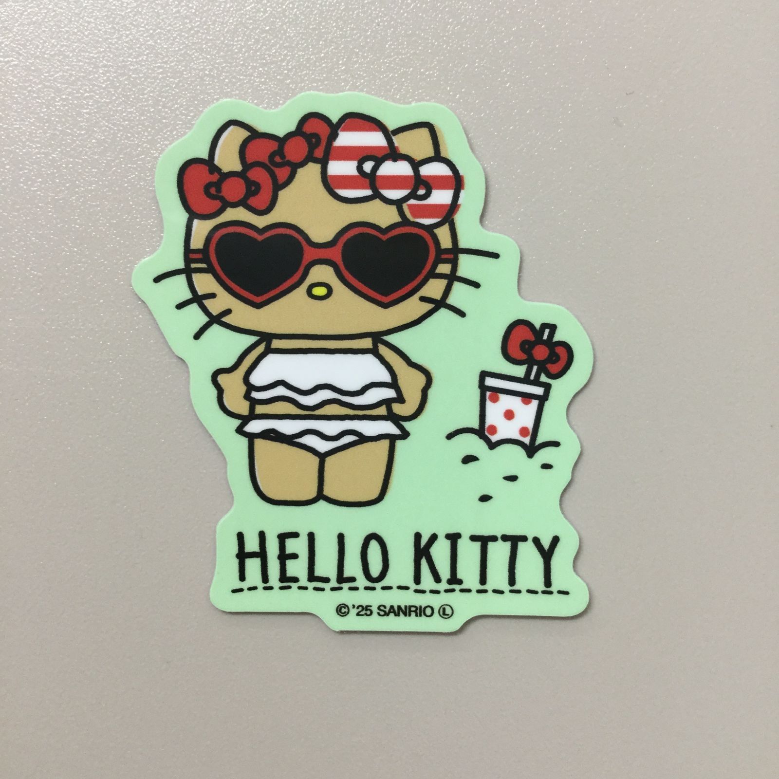 激レア HELLO KITTY 日焼け サマー シール 新品未使用未開封 激レア