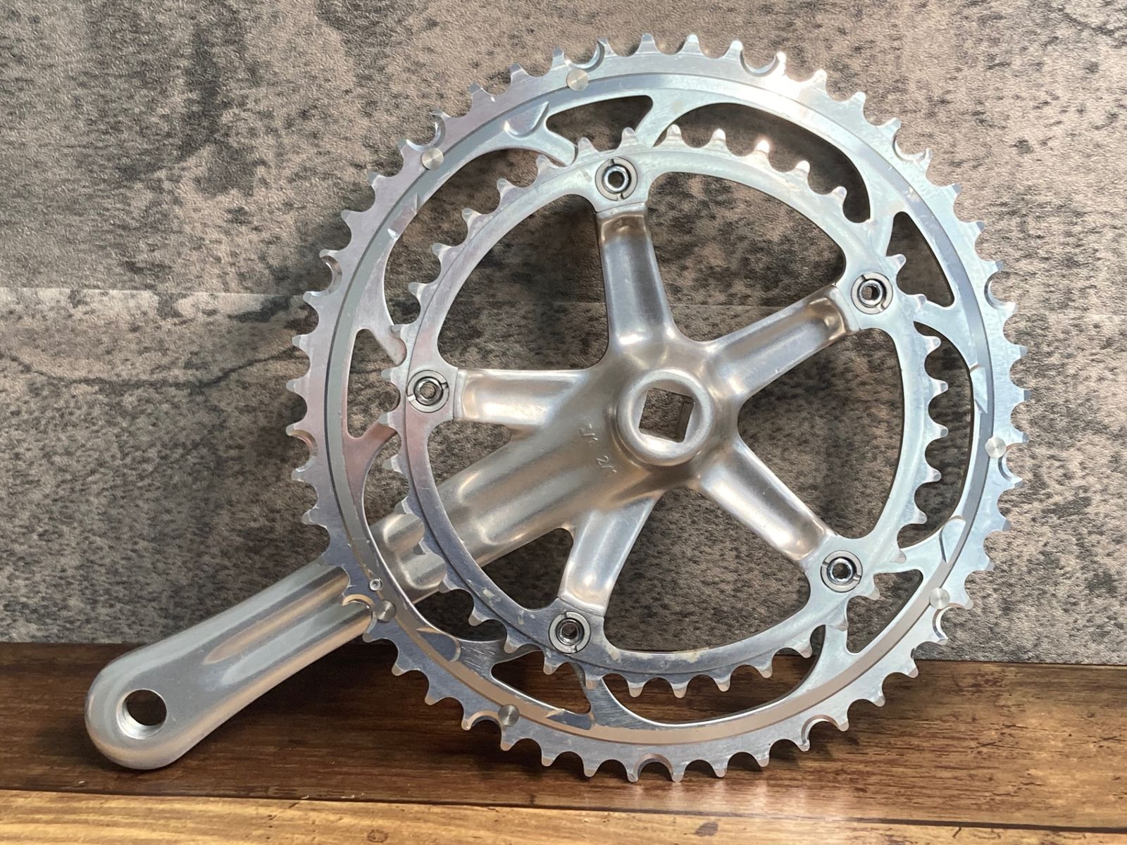 カンパニョーロ CAMPAGNOLO