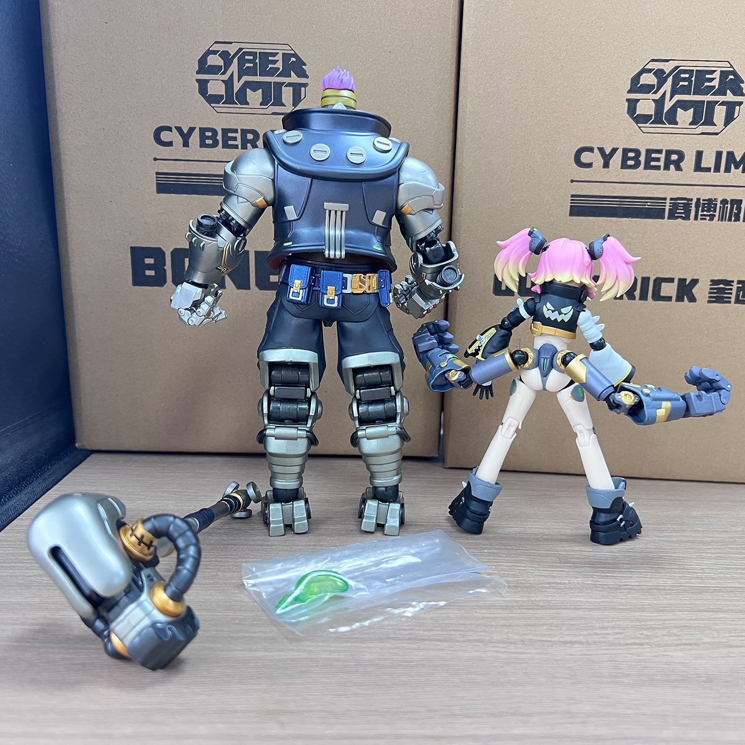CYBER LIMIT(サイバーリミット)シリーズ」 1/12 アクションフィギュア