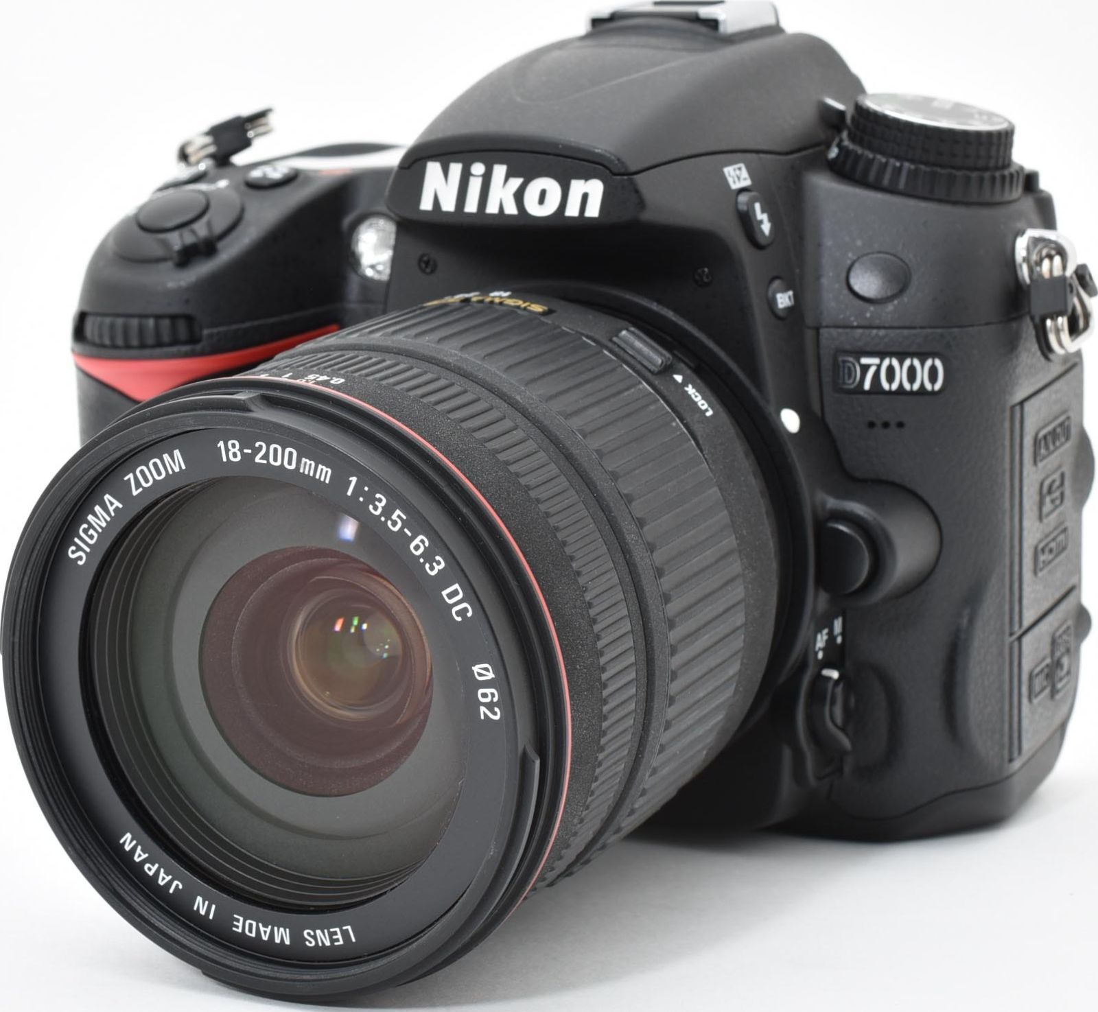  J 23 6987 B 28 ニコン Nikon D 7000 ボディ 18 200 mm レンズセット ショット数 1 117回 デジタル一眼レフ デジタルカメラ